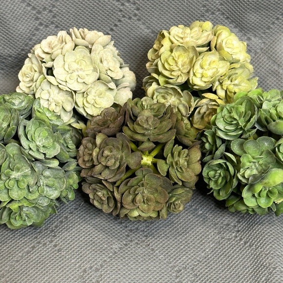 Home Decor Set of 5 Green & Cream Succulent Decorative Balls Floral Elegant NWOT - Picture 5 of 9